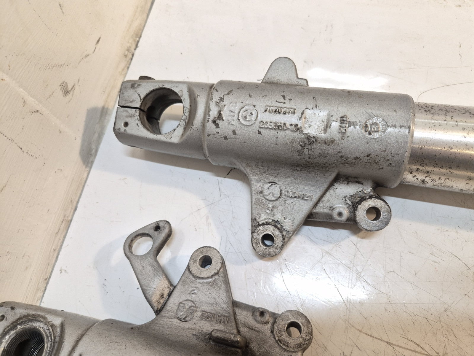 BMW R 1200 RT Forks