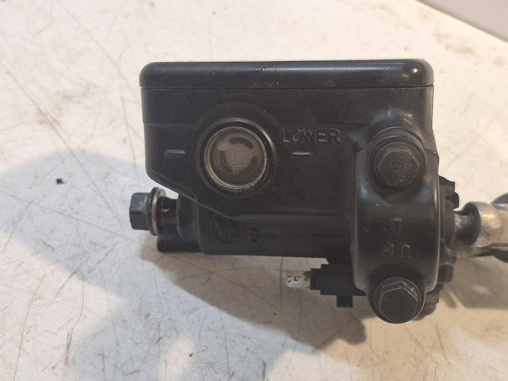 Honda CBR 1100 Blackbird Front Brake Master Cylinder And Lever