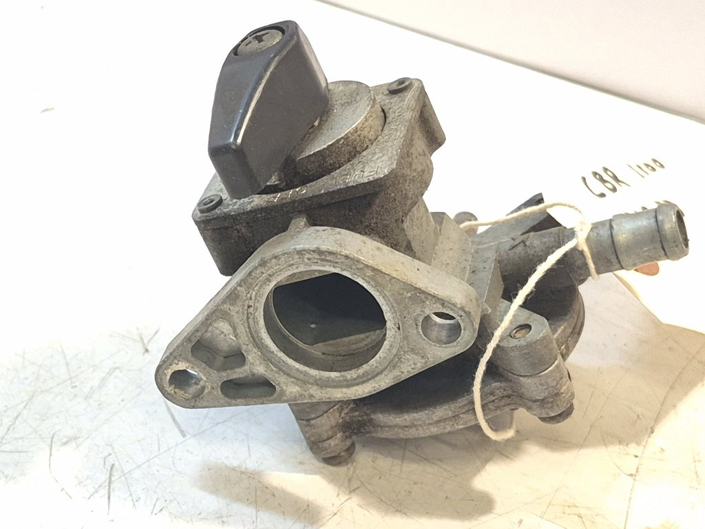 Honda CBR 1100 Blackbird Petlock/ Fuel Tap