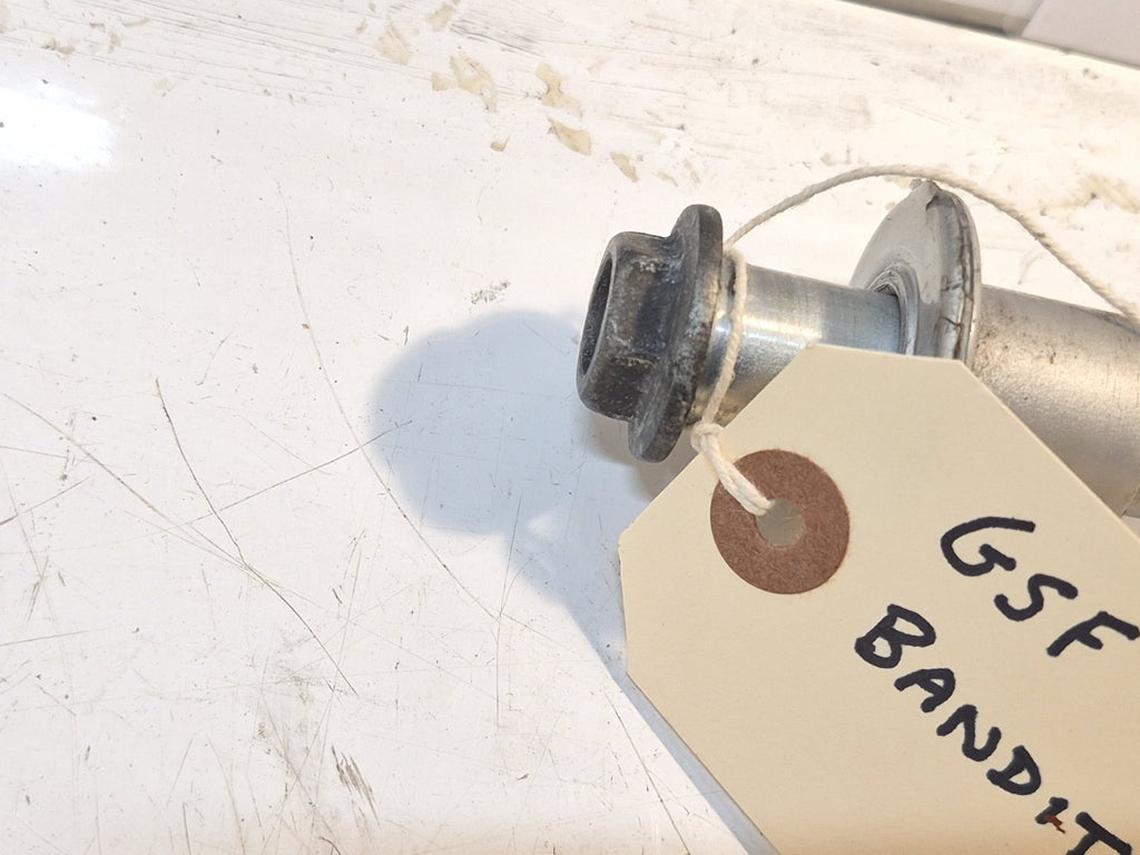 Suzuki GSF 600 Bandit Mk2 Front Wheel Spindle And Spacers