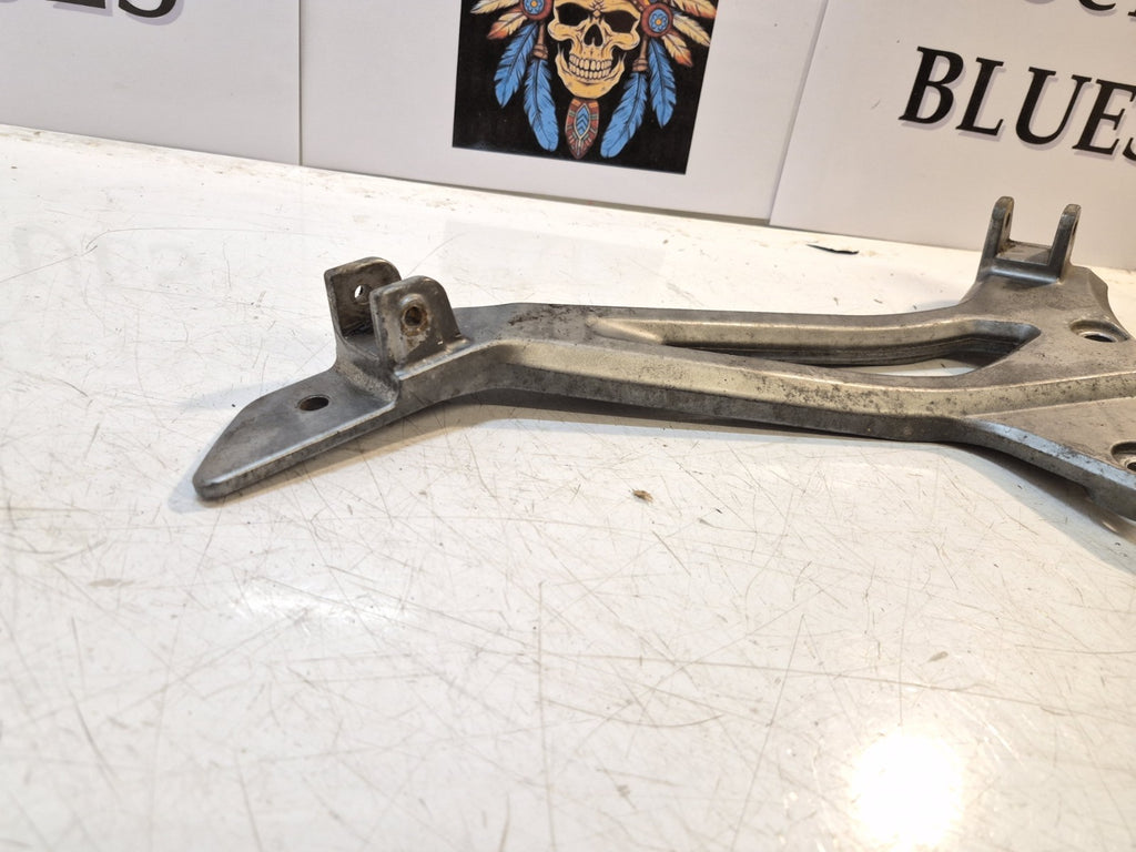 Kawasaki ER 5 Footpeg Hanger, Left-hand