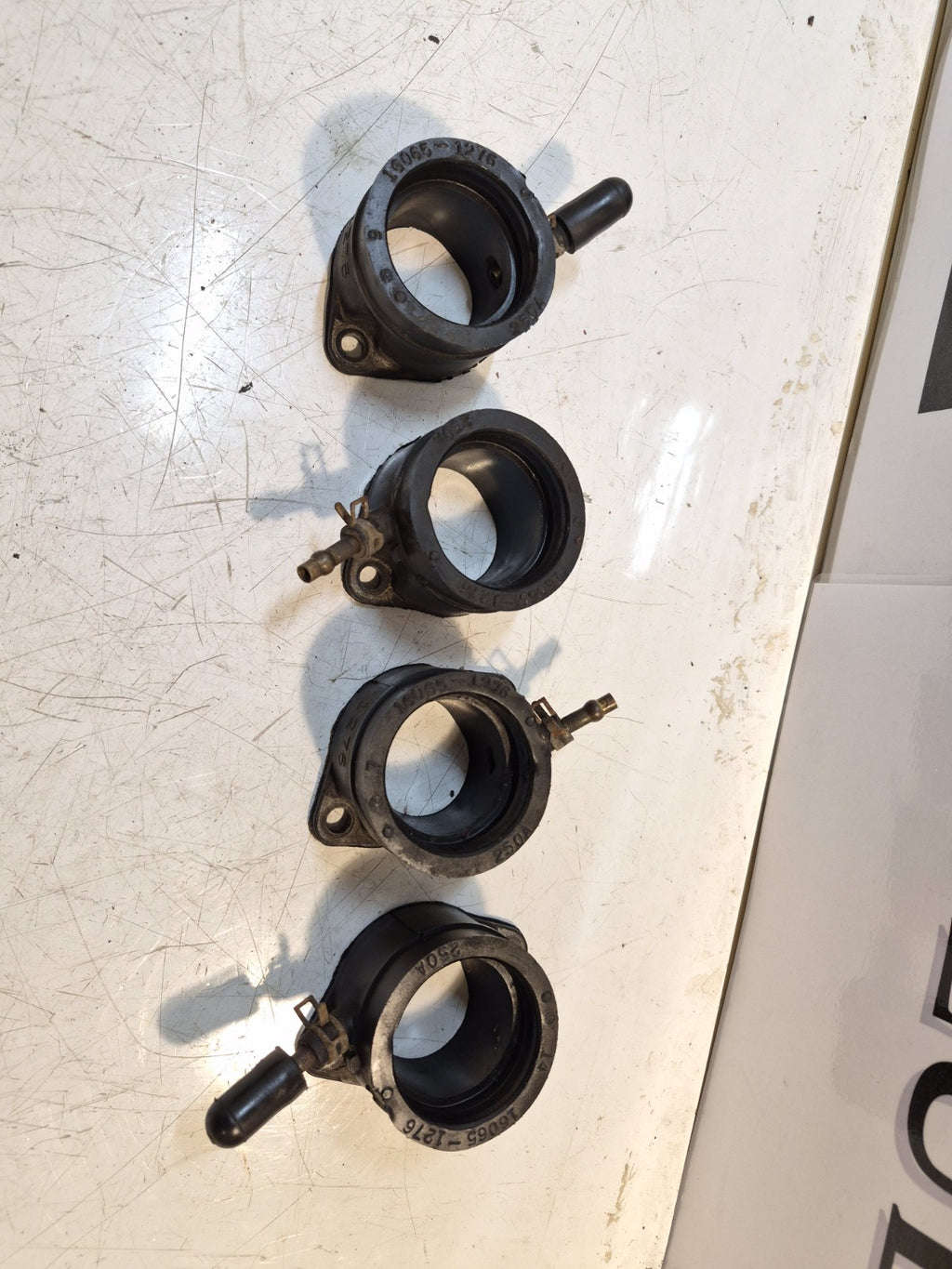 Kawasaki ZZR 600 Inlet Manifold Rubbers
