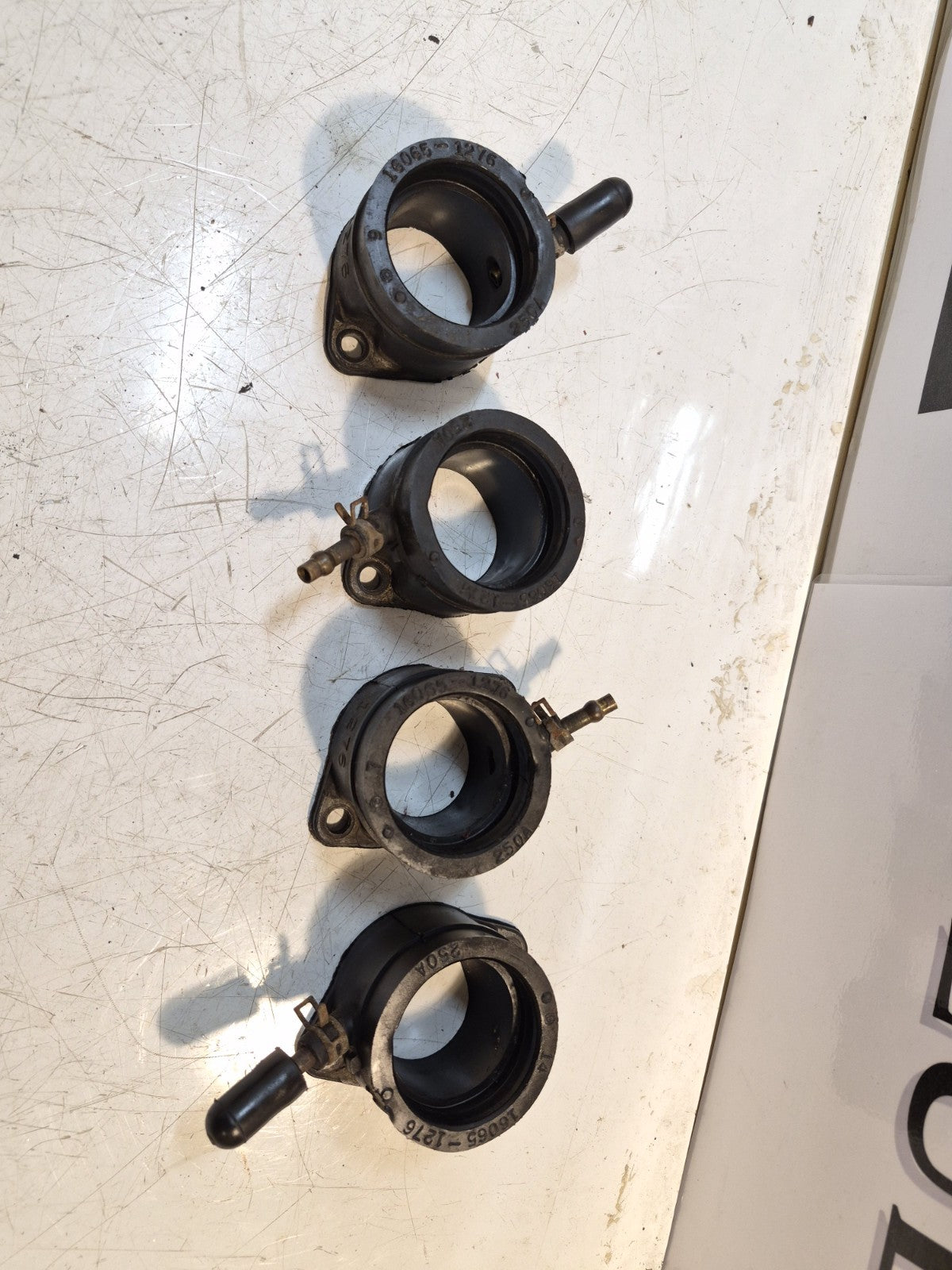 Kawasaki ZZR 600 Inlet Manifold Rubbers