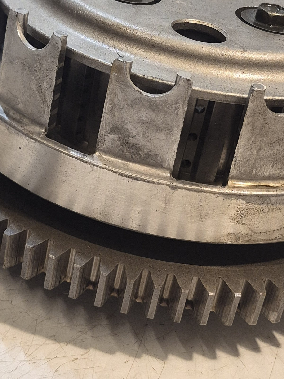 Suzuki GSF 600 Bandit Mk1 Clutch Basket