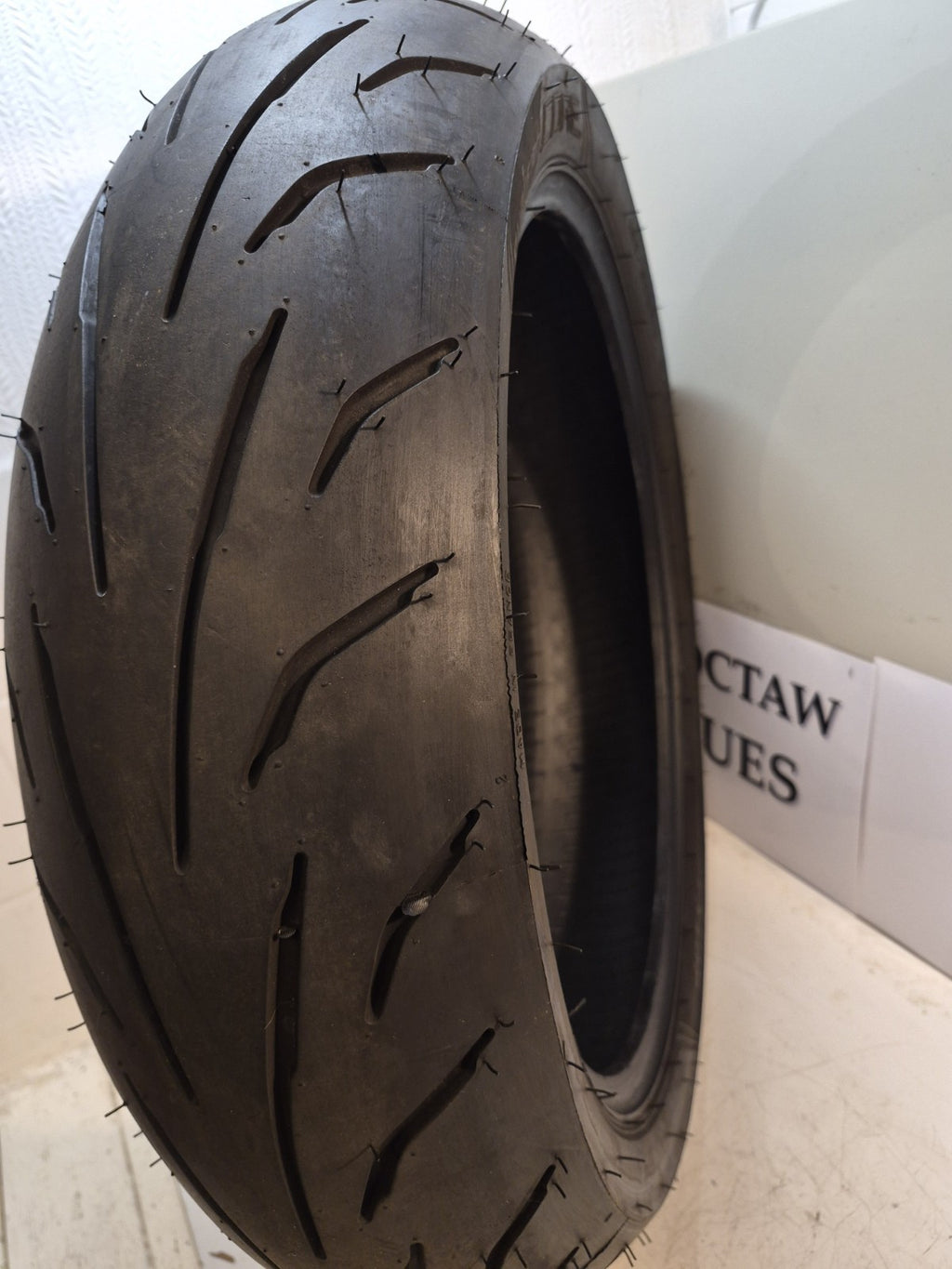 Dunlop Qualifier Core 160/60 ZR17 Part Worn Tyre