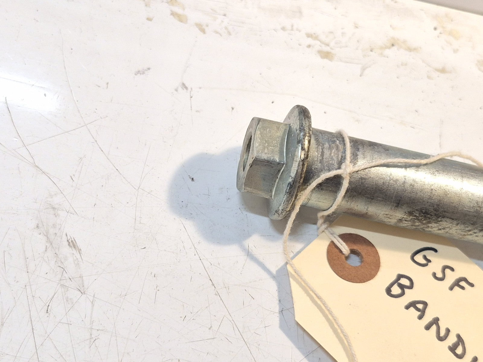 Suzuki GSF 600 Bandit Mk2 Swinging Arm Spindle