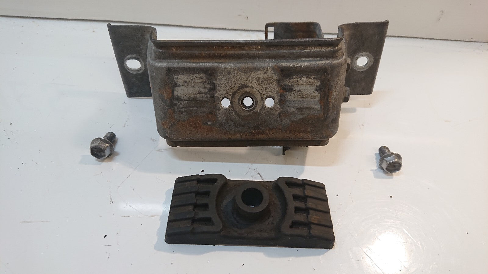 Suzuki DL 650 V STROM Rear Tank Mount