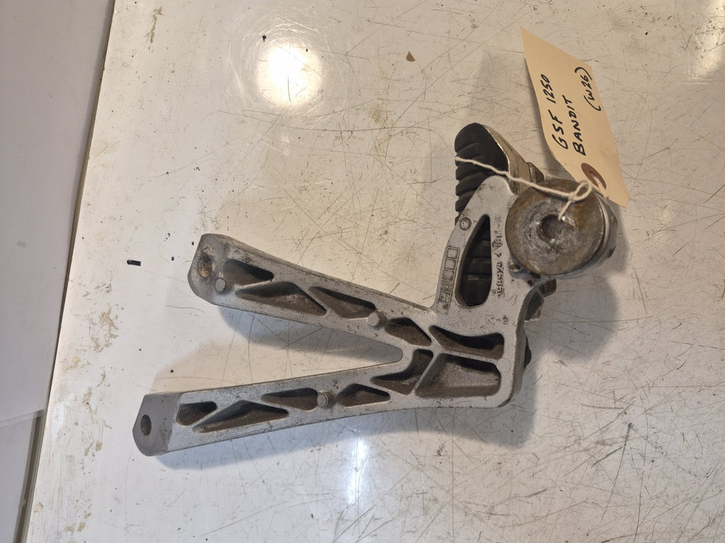 Suzuki GSF 1250 Bandit Rear Peg Hanger, Righthand
