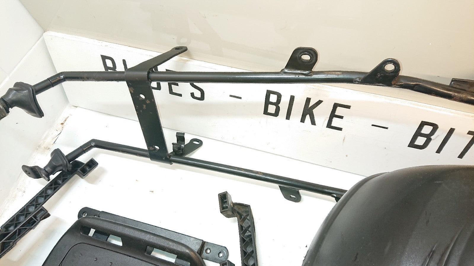 BMW R1150 RT Givi Top Box And Brackets