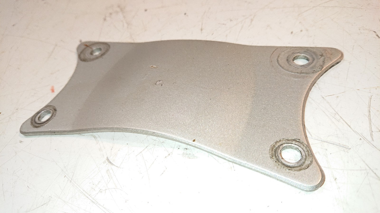 Yamaha XJ 900 Diversion Front Mudguard Mounting Bracket