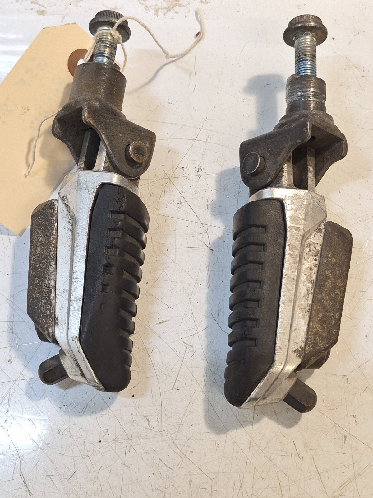 Suzuki GSF 1250 Bandit Footpegs, Riders, Pair