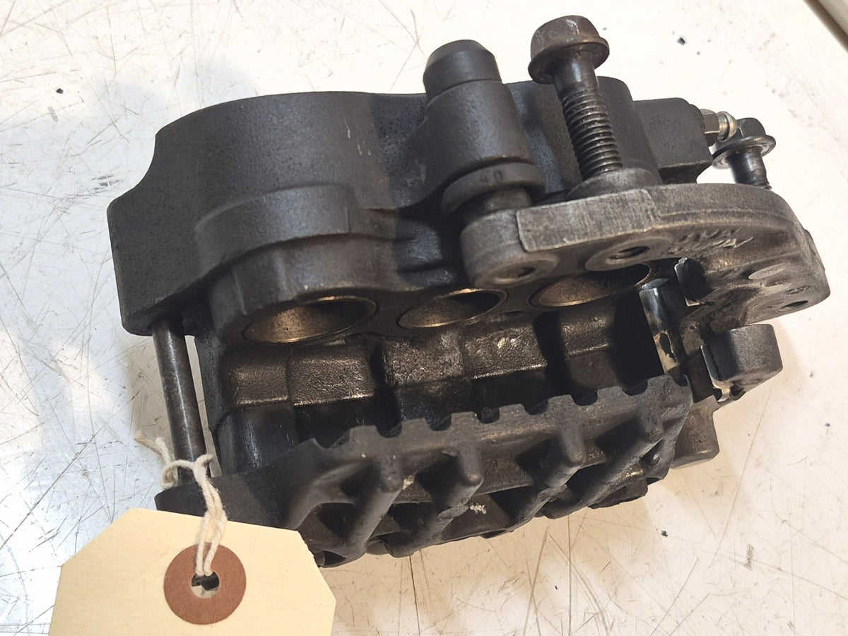 Honda CBR 1100 Blackbird Front Brake Calipers, Pair