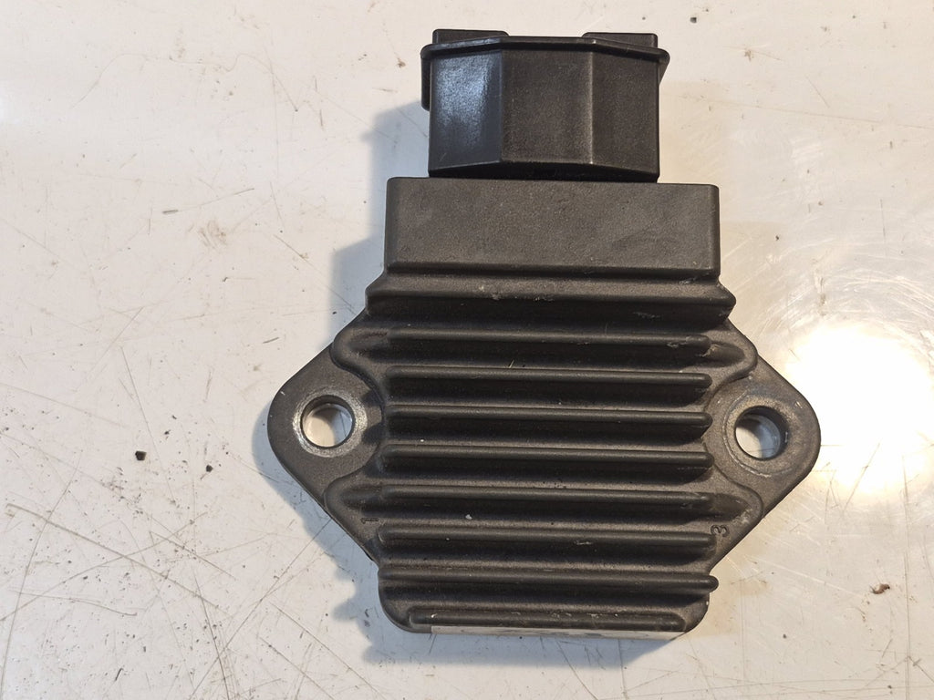 Honda VTR 1000 Firestorm Regulator/Rectifier