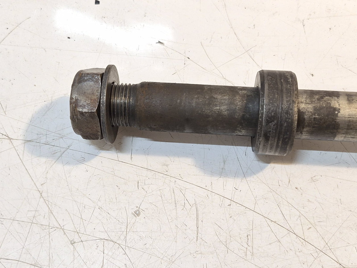 Honda CBR 1100 Blackbird Rear Wheel Spindle And Spacers