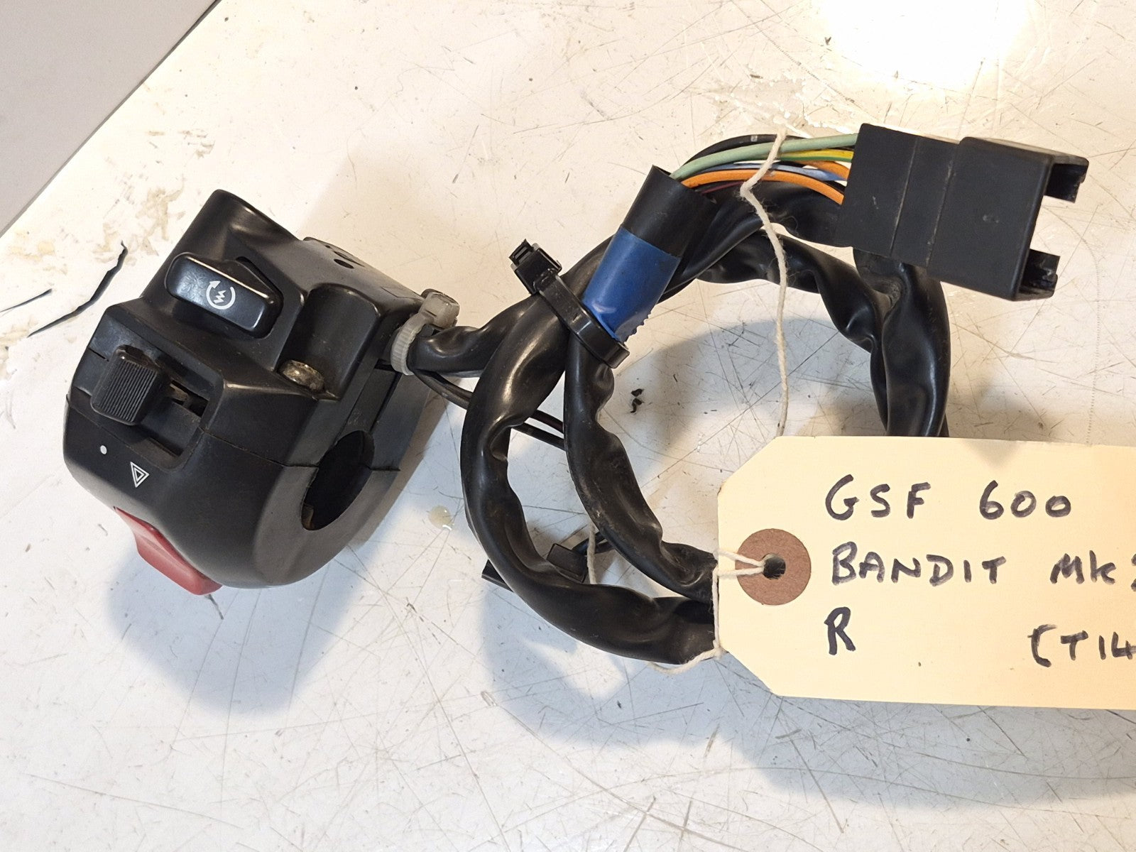 Suzuki GSF 600 Bandit Mk2 Switchgear, Righthand