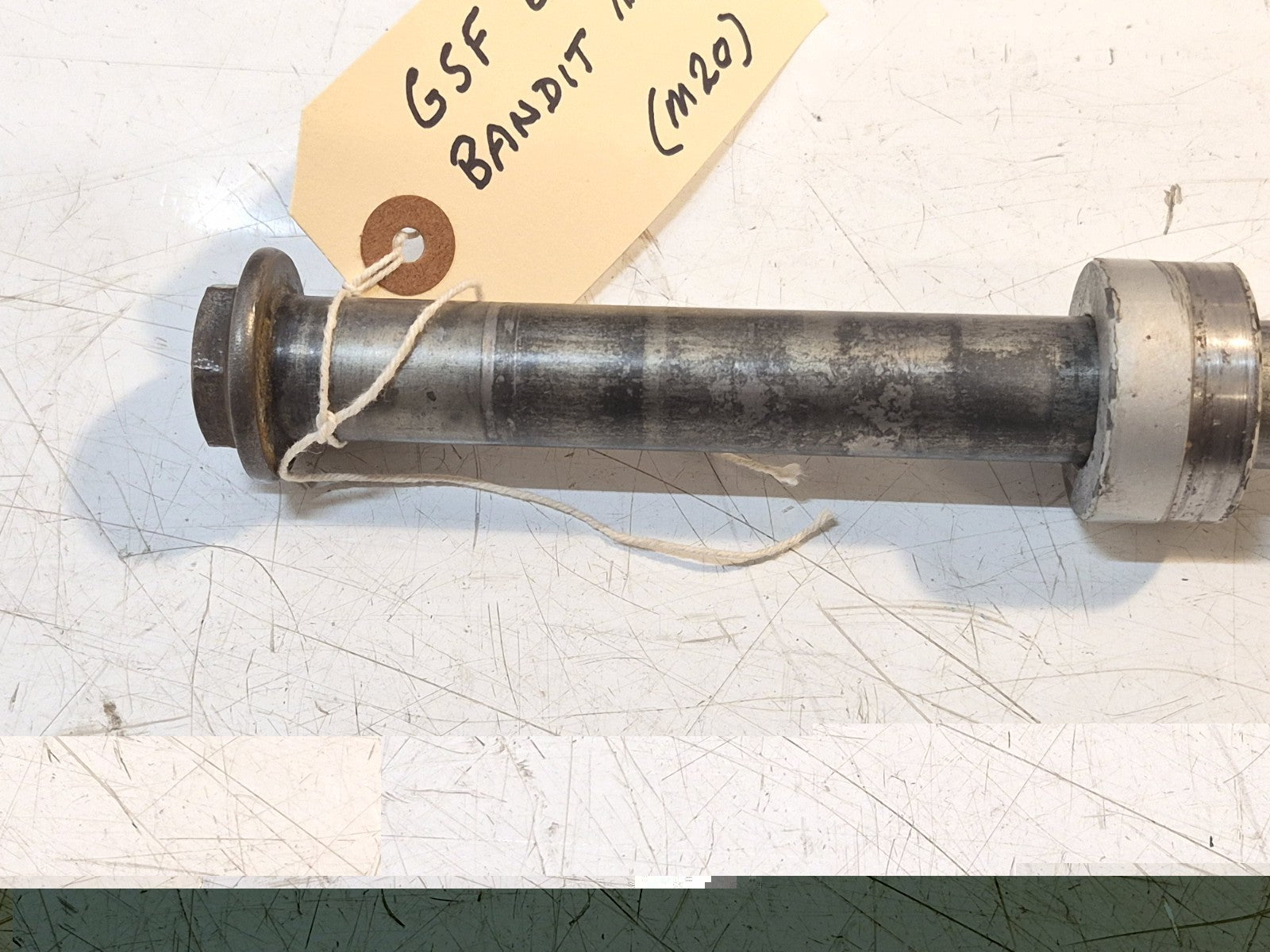 Suzuki GSF 600 Bandit Mk2 Rear Wheel Spindle And Spacers