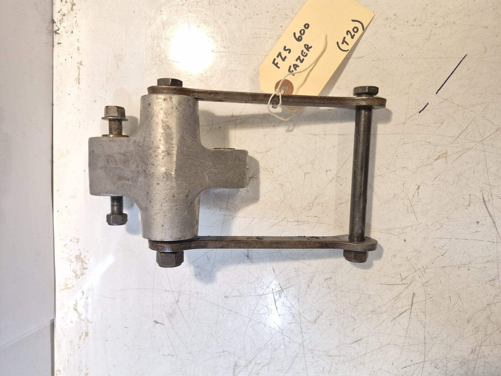 Yamaha FZS 600 FAZER Mono Shock Lower Mount, Linkage