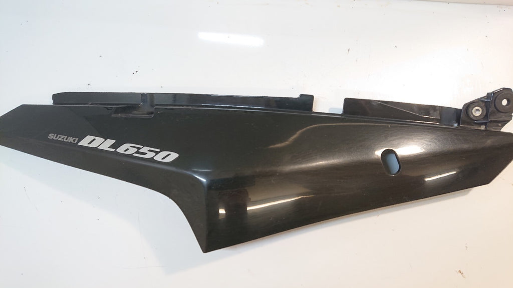 Suzuki DL 650 V STROM Rear Righthand Fairing, Seat Tail Cover