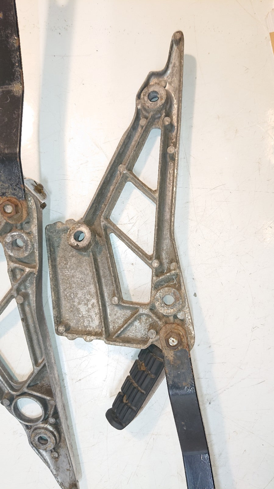 Yamaha XJ 900 Footpegs, Pillion And Hangers