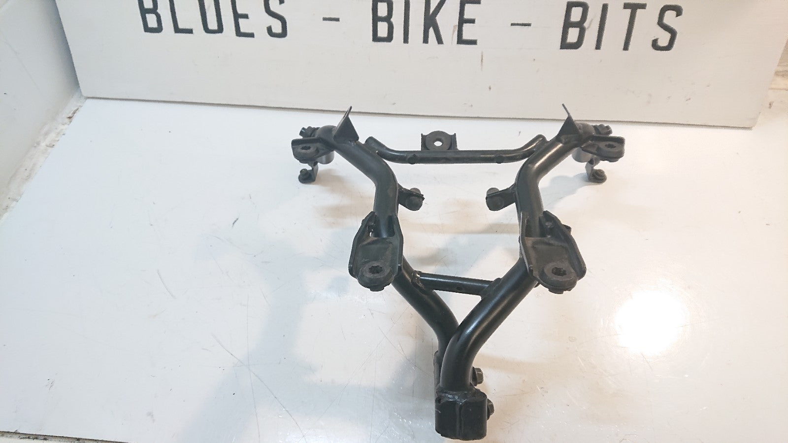 Suzuki GSF 650 Bandit Fairing Bracket, Front. "Antlers"