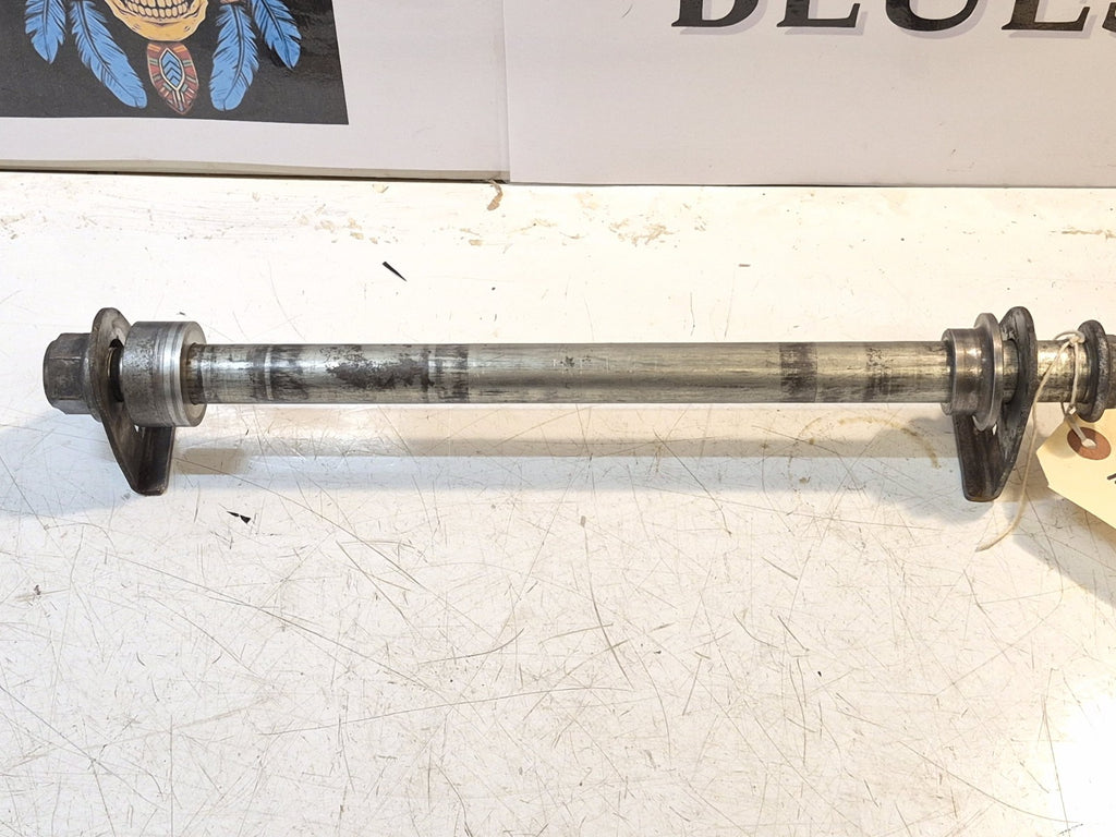 Suzuki GSF 600 Bandit Mk1 Rear Wheel Spindle And Spacers