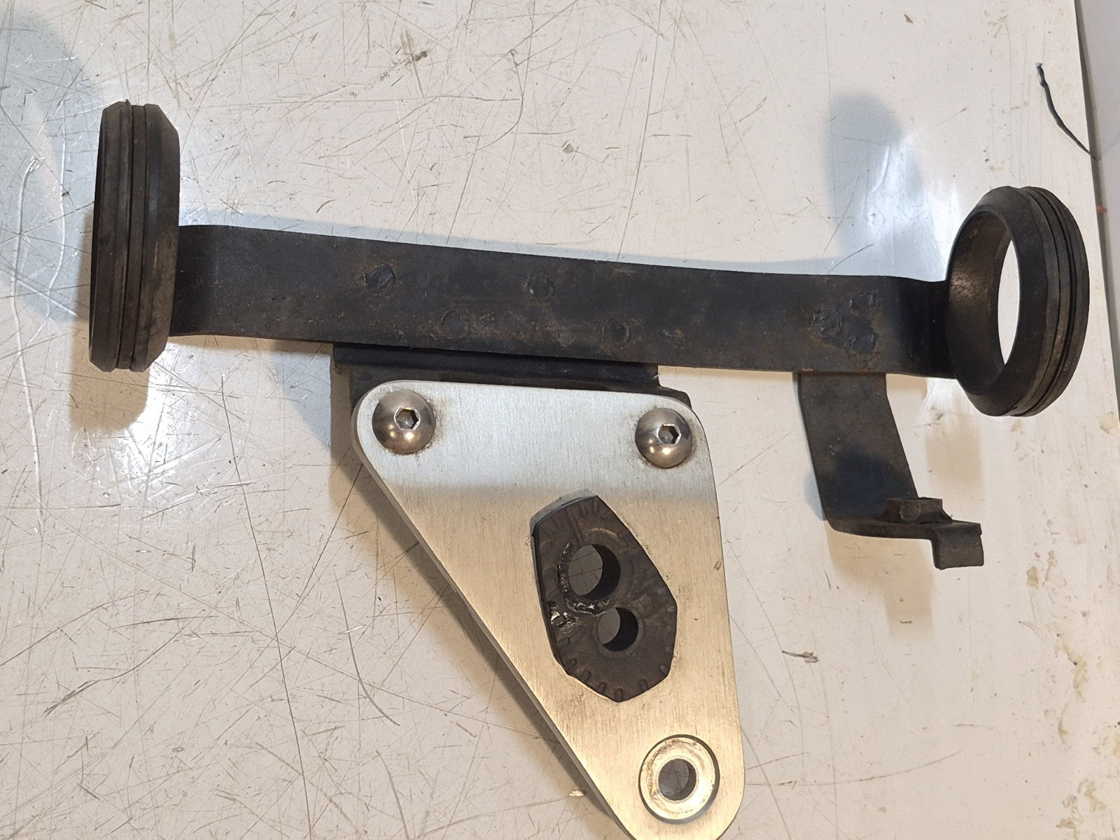Suzuki GSF 600 Bandit Mk2 Headlight Brackets, Pair