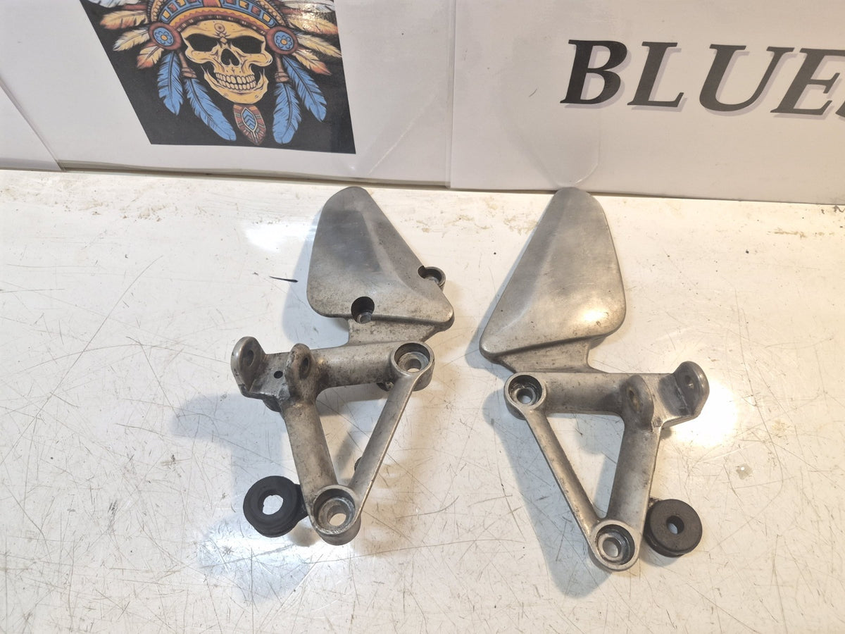 Honda CBR 1100 Blackbird Front Peg Hangers, Pair