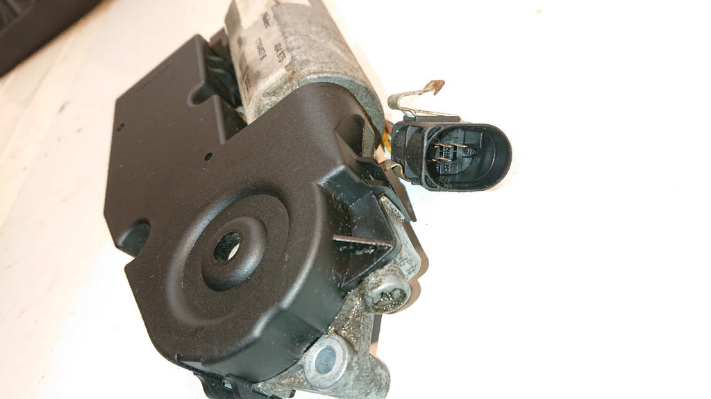 BMW R1200RT Screen Motor