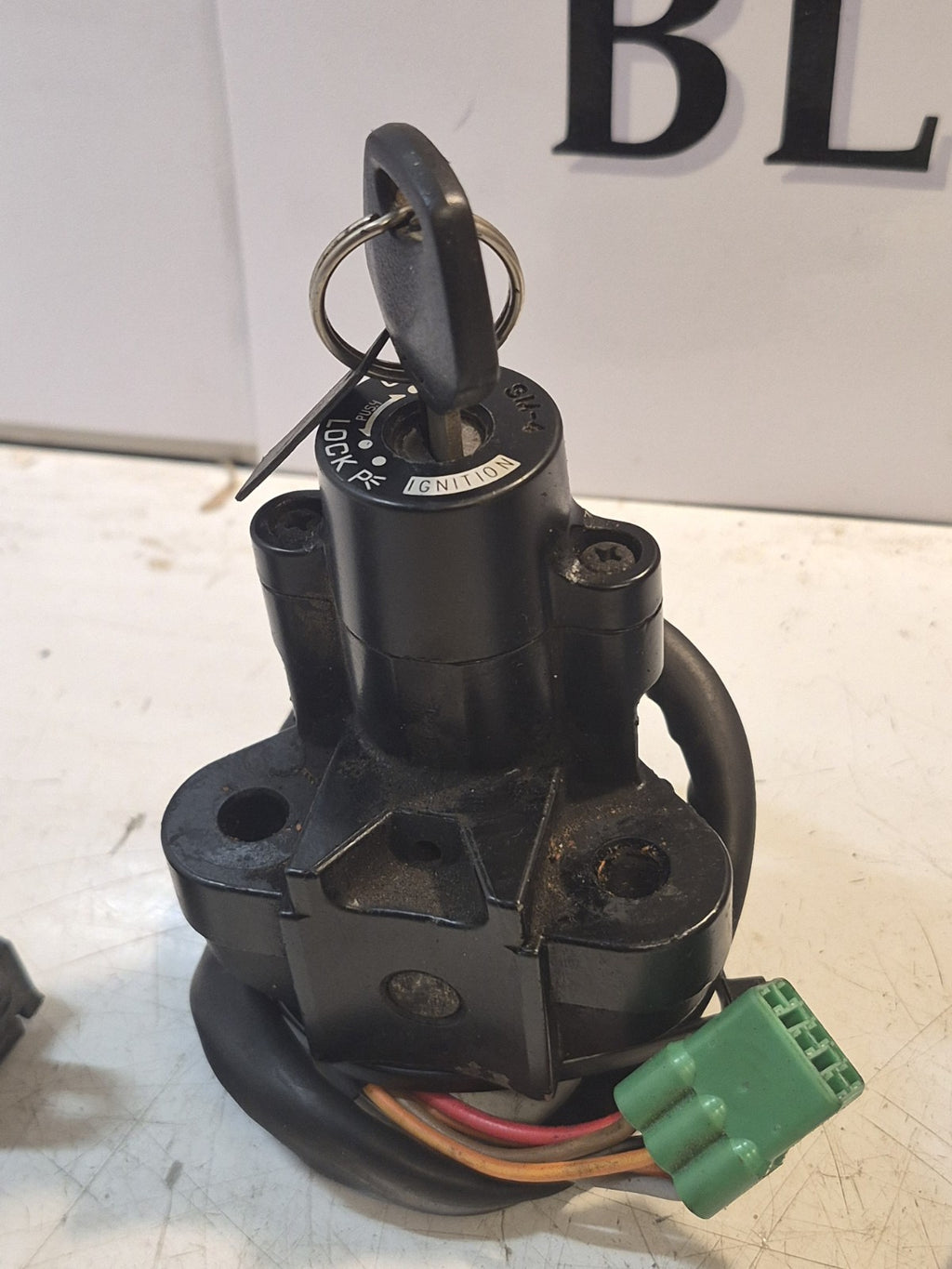 SUZUKI GSF 600 BANDIT MK 1 LOCKSET