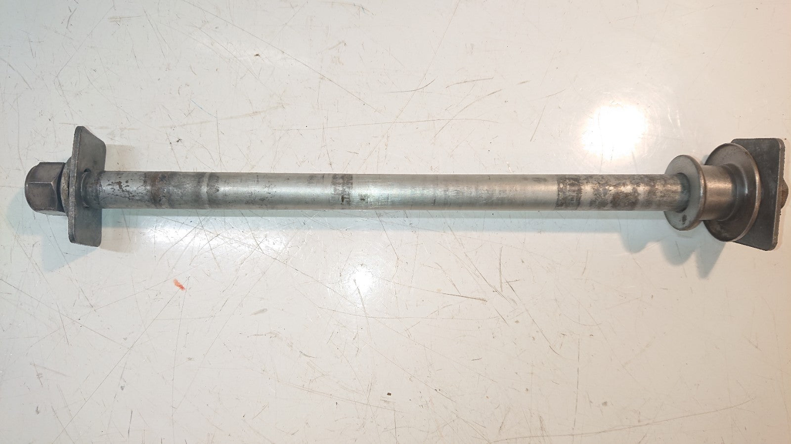 SUZUKI SV650 1999-2002 REAR WHEEL SPINDLE