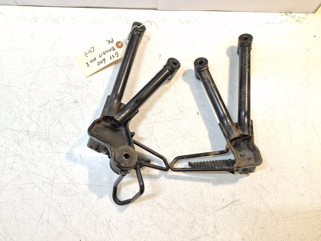 Suzuki GSF 600 Bandit Mk2 Pillion Pegs And Hangers, Pair