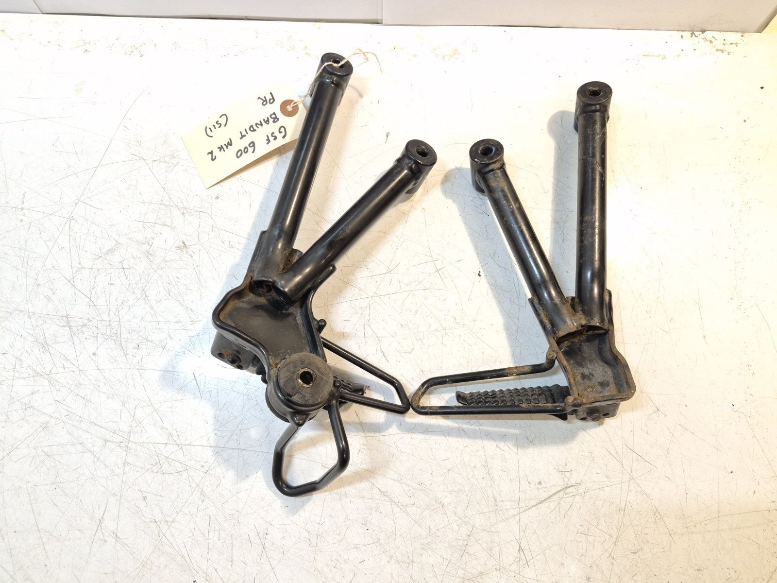 Suzuki GSF 600 Bandit Mk2 Pillion Pegs And Hangers, Pair
