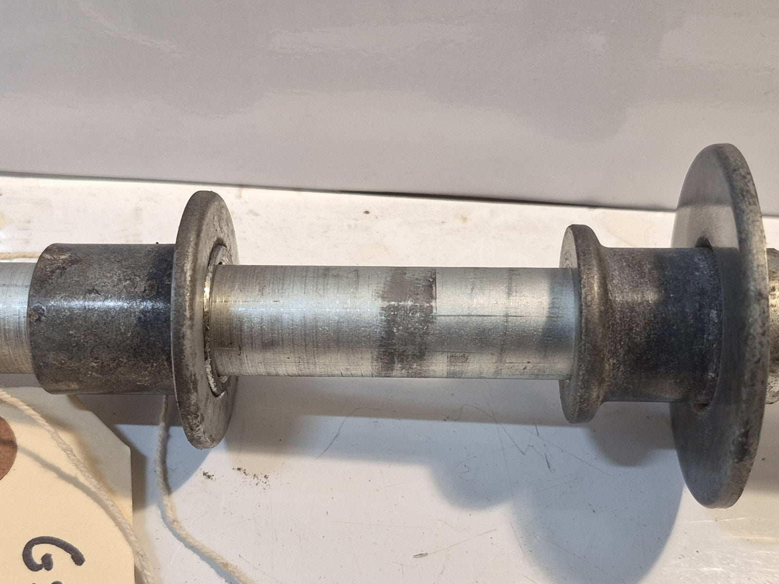Suzuki GSF 600 Bandit Mk2 Front Wheel Spindle