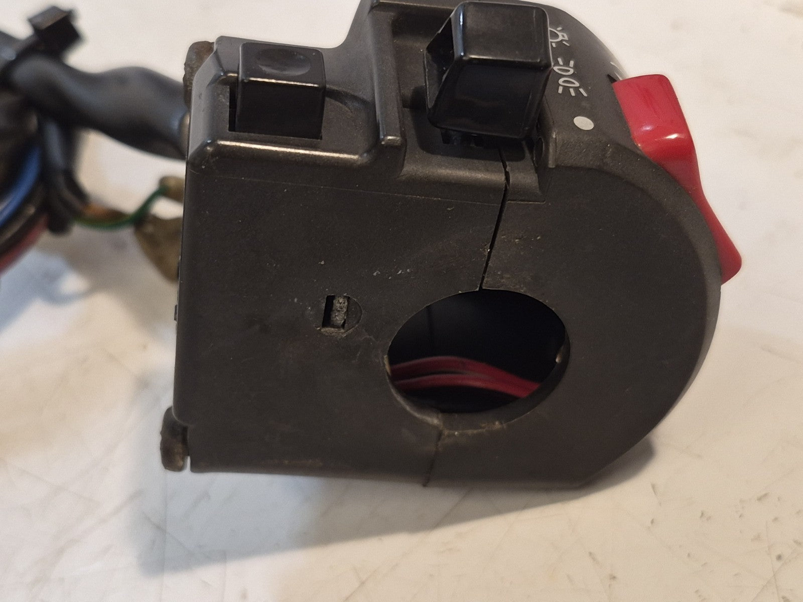 1998-2001 Yamaha FZS600 Fazer Right Hand Switchgear Assy 5DM‑83963‑01‑00 - OEM