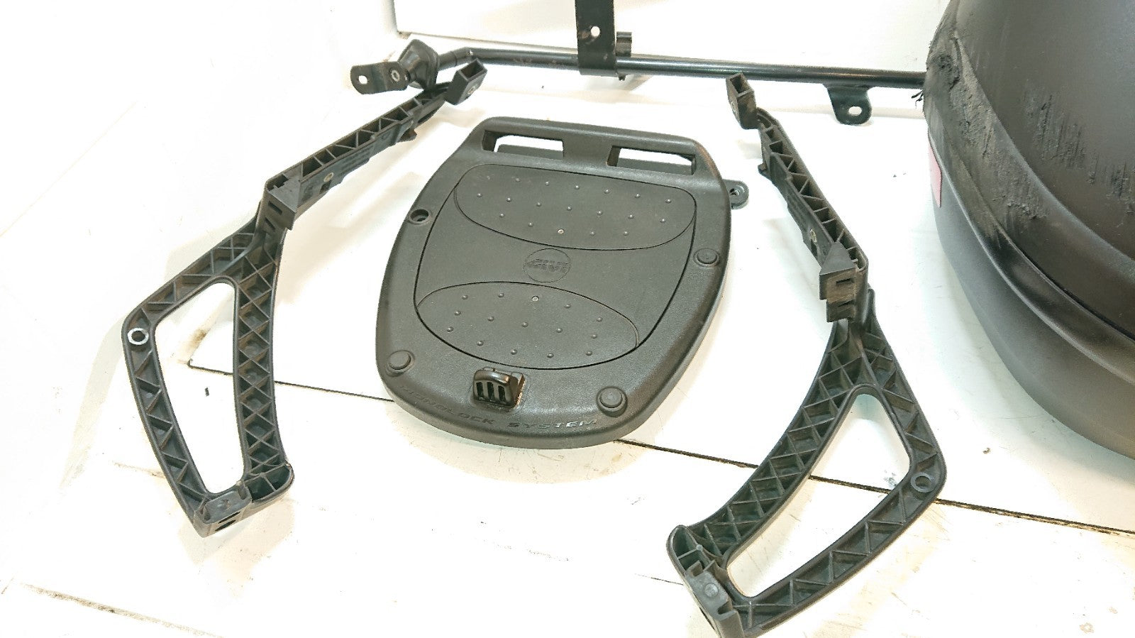 BMW R1150 RT Givi Top Box And Brackets