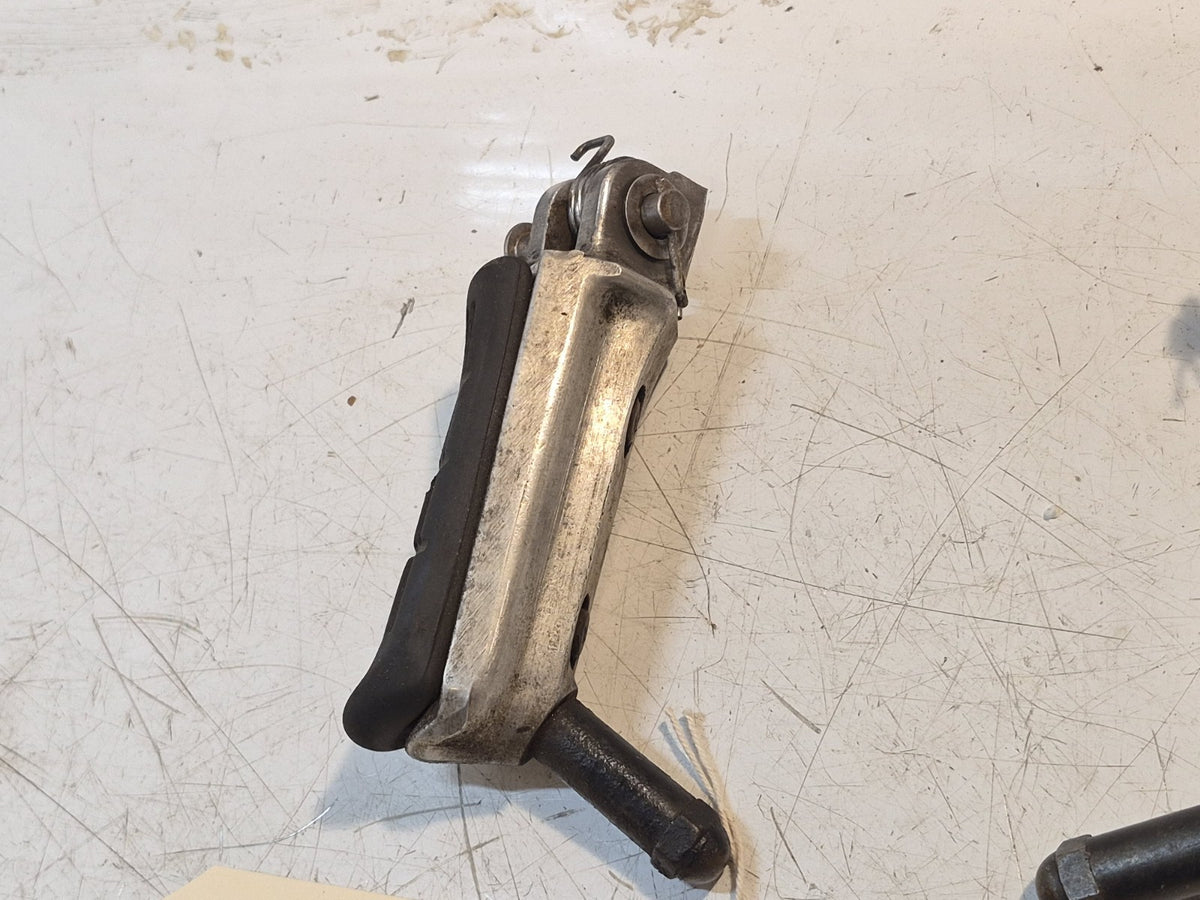 Honda CBR 1100 Blackbird Footpegs, Riders, Pair