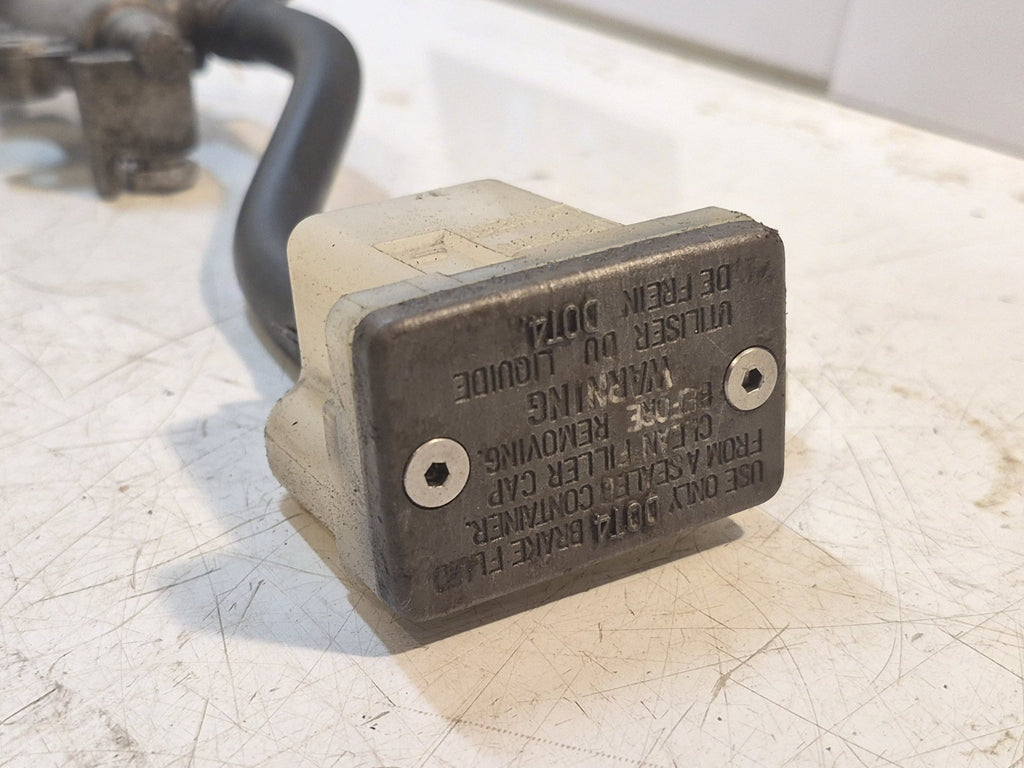 Suzuki GSF 1200 Bandit Mk2 Rear Brake Master Cylinder