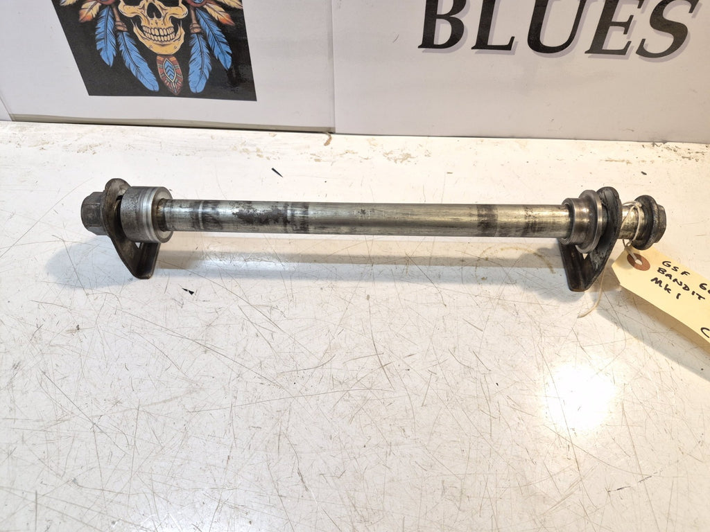 Suzuki GSF 600 Bandit Mk1 Rear Wheel Spindle And Spacers
