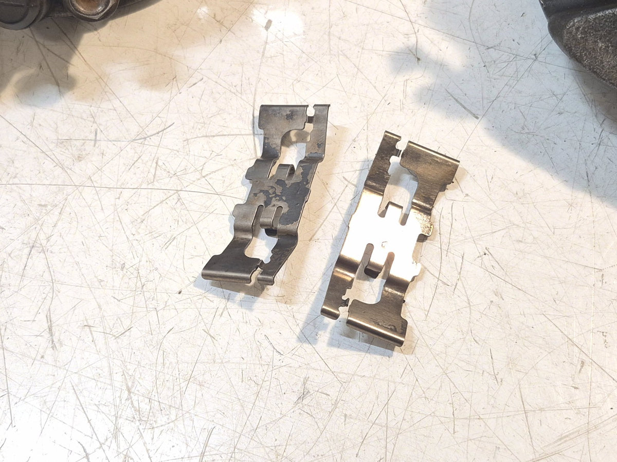 Honda CBR 1100 Blackbird Front Brake Calipers, Pair