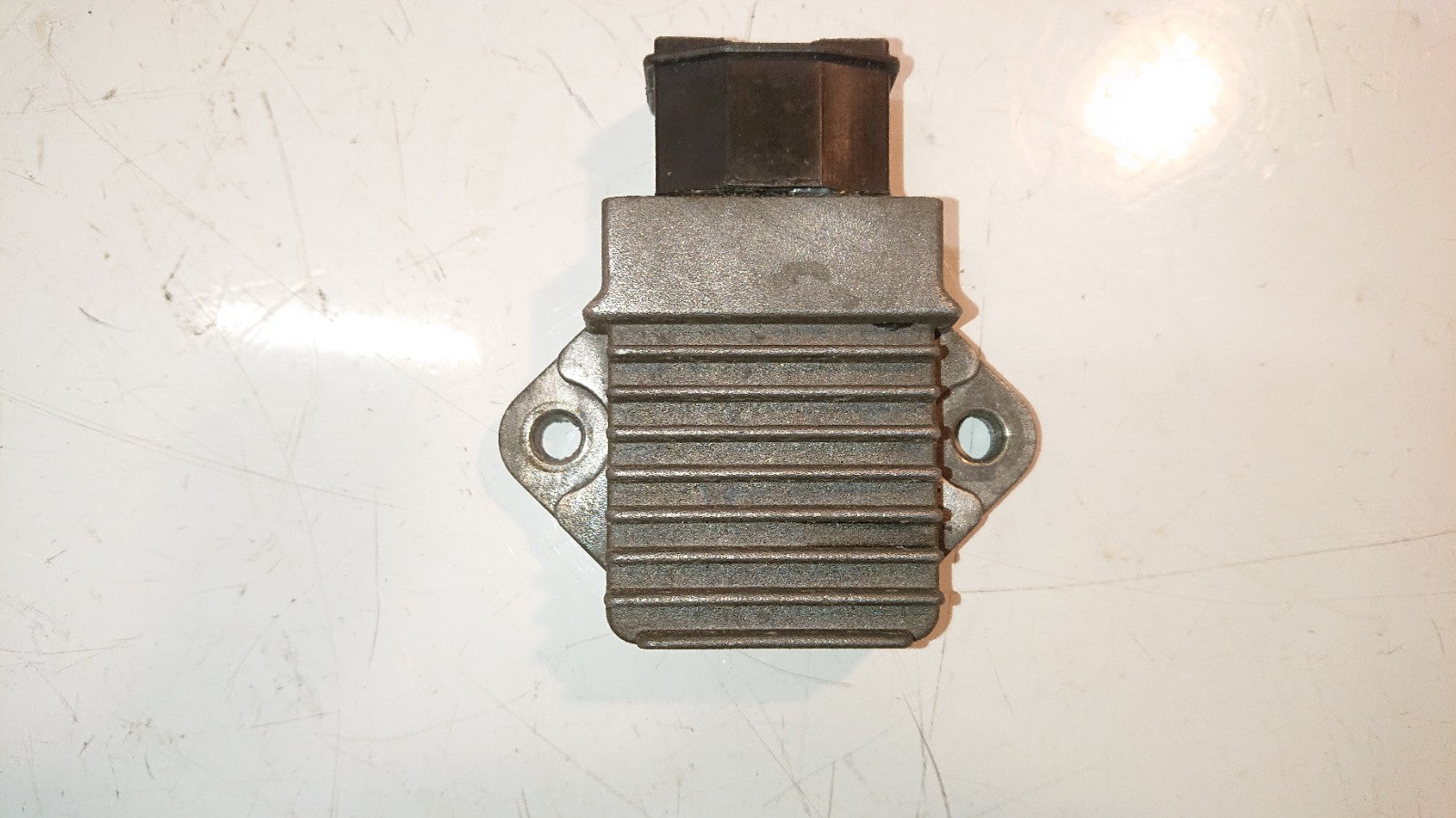 Honda VTR 1000 FIRESTORM Regulator /Rectifier