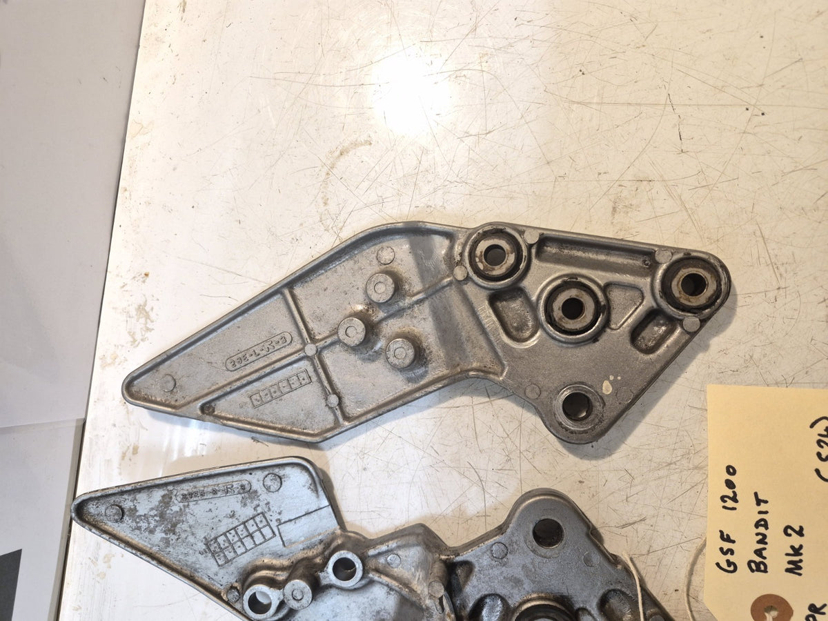 Suzuki GSF 1200 Bandit Mk2 Front Peg Hangers, Pair