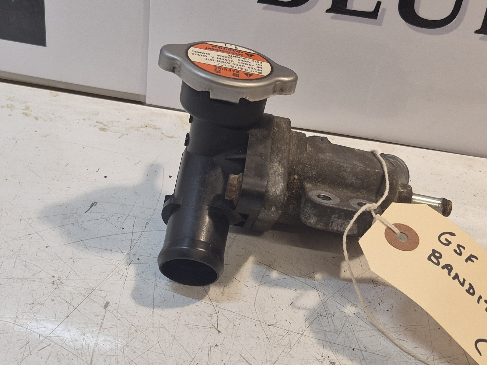 Suzuki GSF 1250 Bandit Thermostat Housing