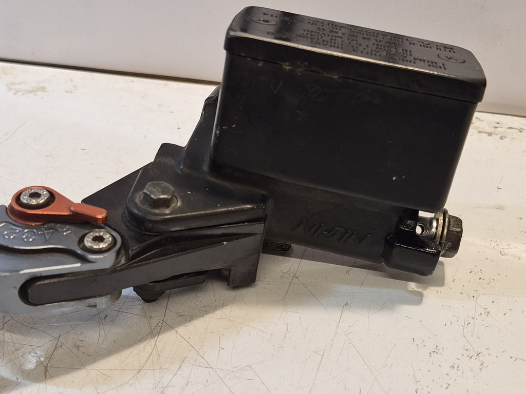 Suzuki GSF 1250 Bandit Front Brake Master Cylinder And Lever