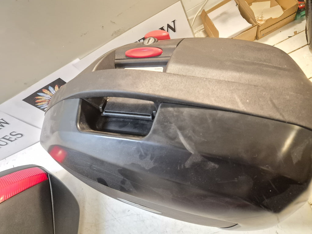 Suzuki GSF 1250 Bandit Givi Luggage