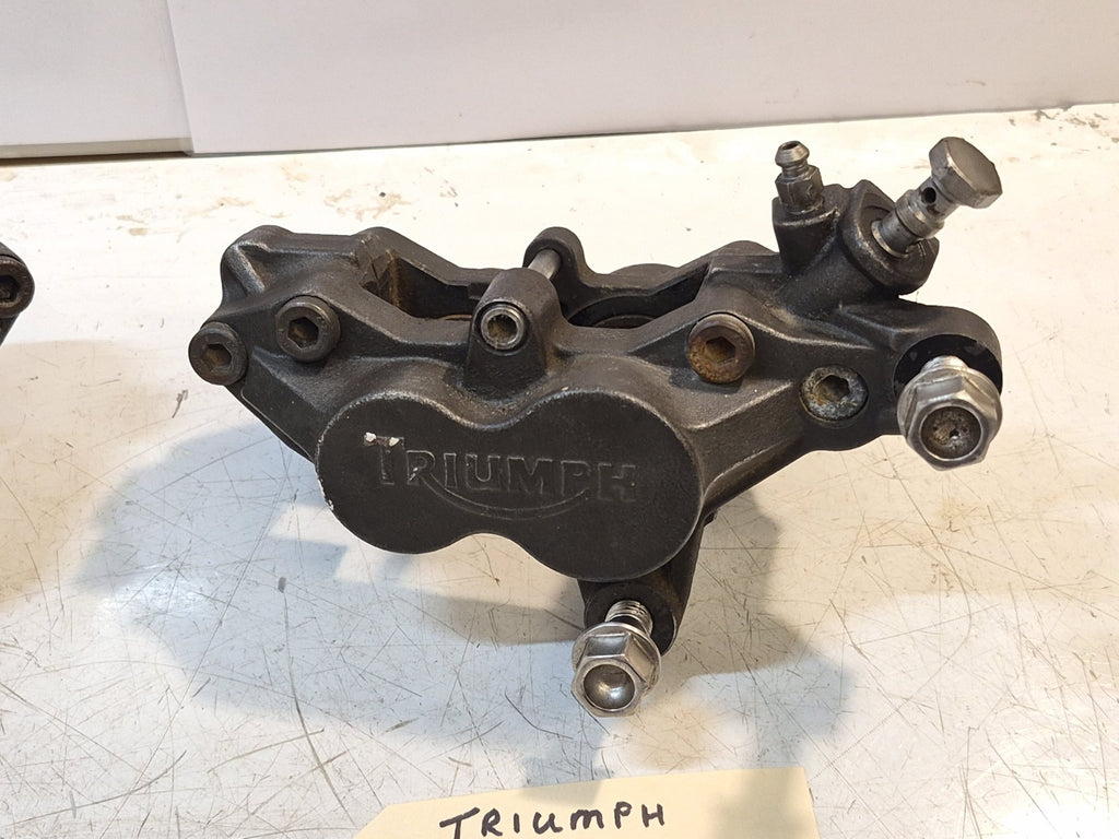Triumph Daytona 955i Front Brake Calipers, Pair