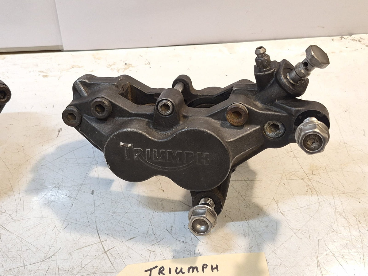 Triumph Daytona 955i Front Brake Calipers, Pair
