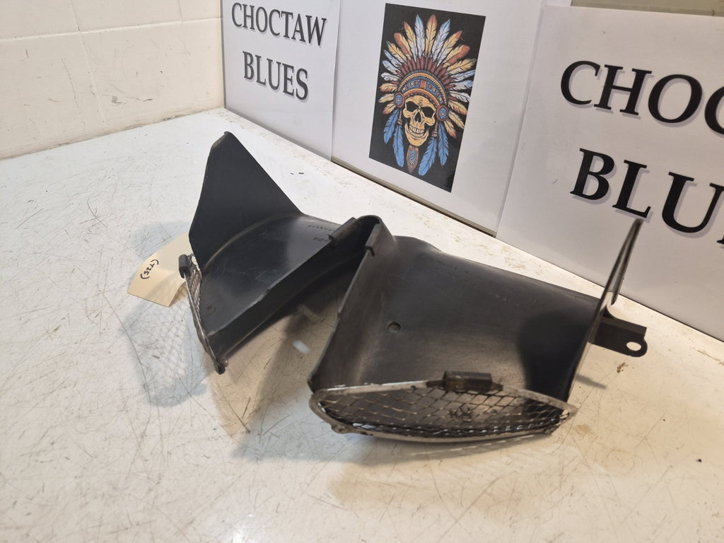 Honda CBR 1100 Blackbird Fairing, Oil Cooler Air Guide
