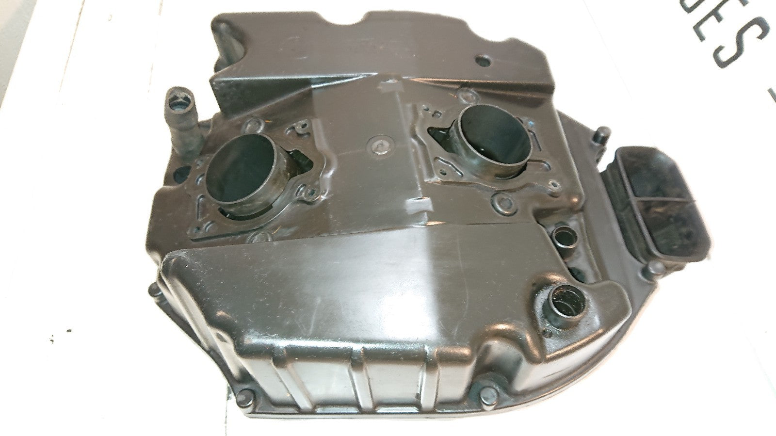 Honda VTR 1000 FIRESTORM Air Box Complete