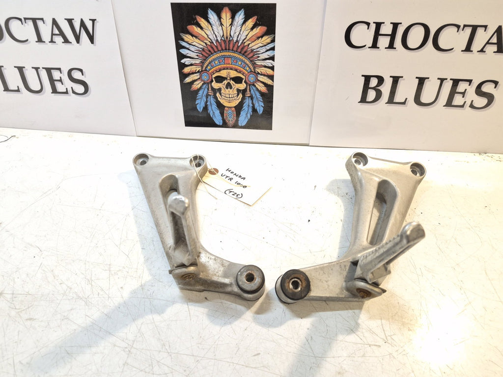 Honda VTR 1000 Firestorm Pillion Pegs And Hangers, Pair