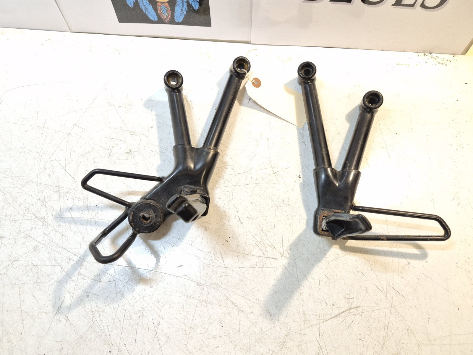 Suzuki GSF 600 Bandit Mk2 Pillion Pegs And Hangers, Pair